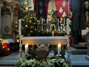 Jesuskind in der Krippe in St. Martin in Bamberg